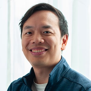 headshot_erik-yao